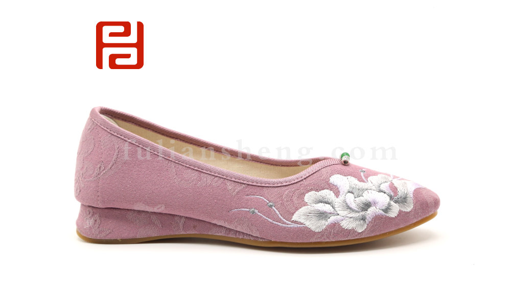 福連升老北京布鞋女春漢服鞋子女古風淡雅坡跟繡花鞋圖片