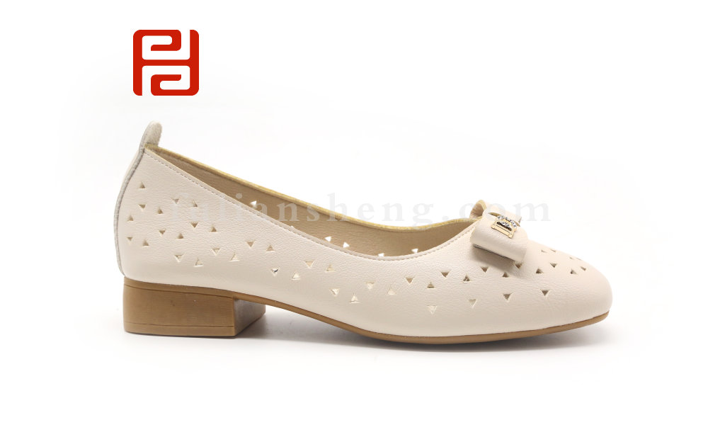 福連升夏季淺口女粗跟鏤空洞洞鞋中底跟舒適休閑女鞋圖片