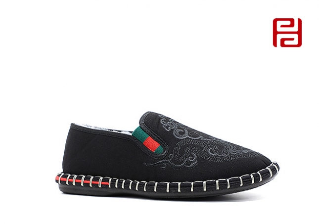 福連升冬季新款中國(guó)風(fēng)尚老北京布鞋時(shí)尚國(guó)粹中國(guó)風(fēng)休閑鞋