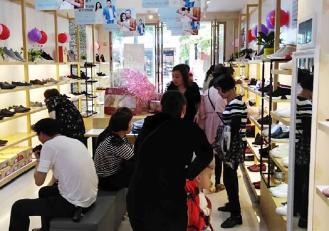 賀:福連升中年鞋湖南衡陽祁東縣歸陽3分店正式開業!